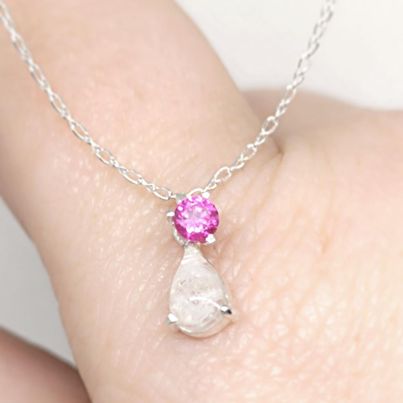 GOTA LM Y PIEDRA DE NACIMIENTO